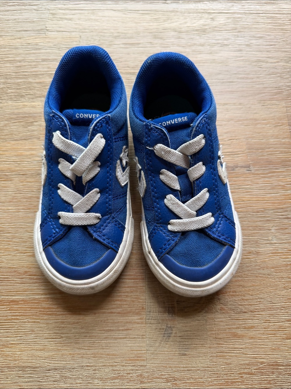 Converse Kids Navy Blue Low-Top Sneakers with White Laces